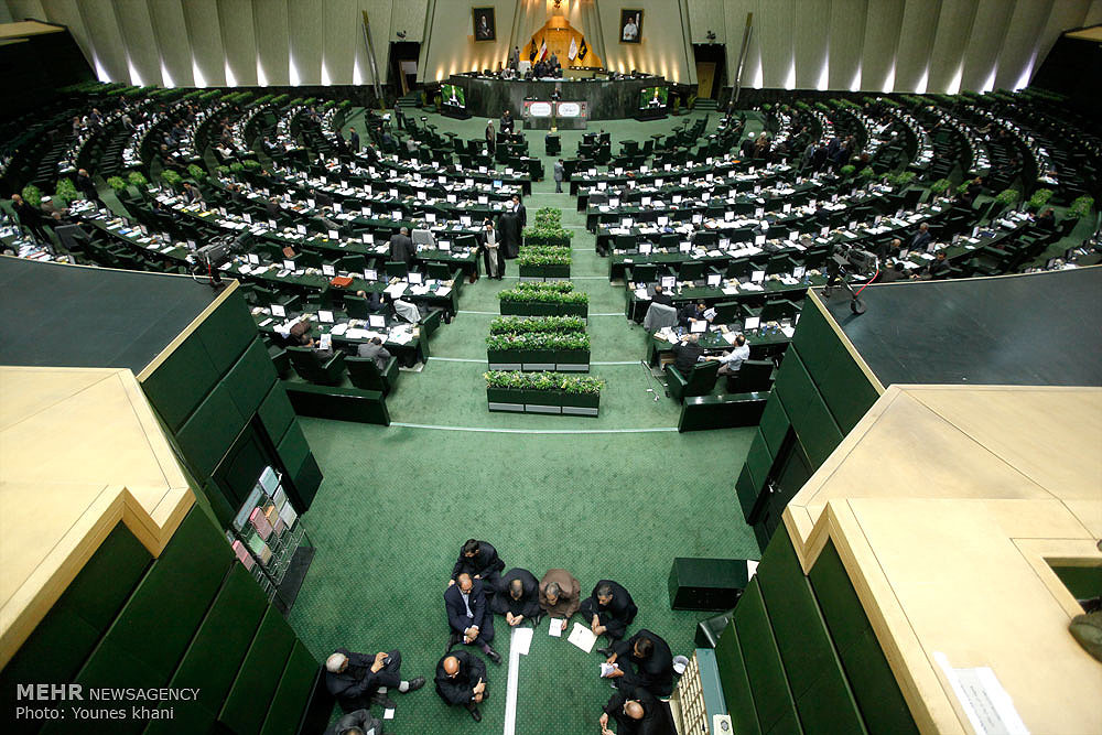ظریف برای پاسخگویی به صحن علنی مجلس می رود