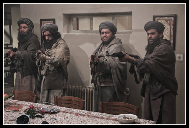 «مزار شريف»،روايتي از بازگشت تنها ديپلمات ايراني بازمانده از درگيري در افغانستان+تصاو 1