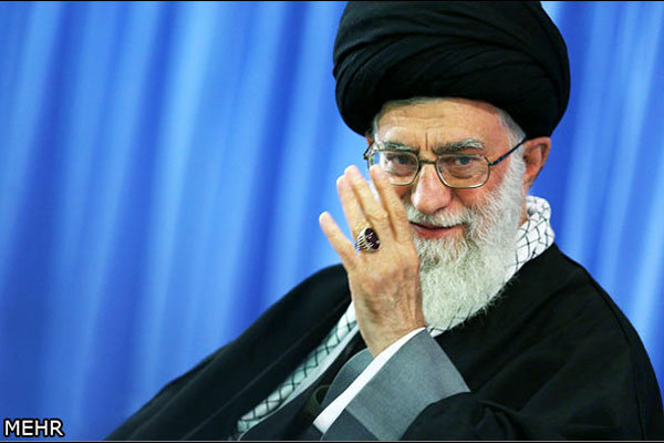 نشان دادن مظهر معنویت در سکوهای قهرمانی معرّف استقامت ملت ایران است