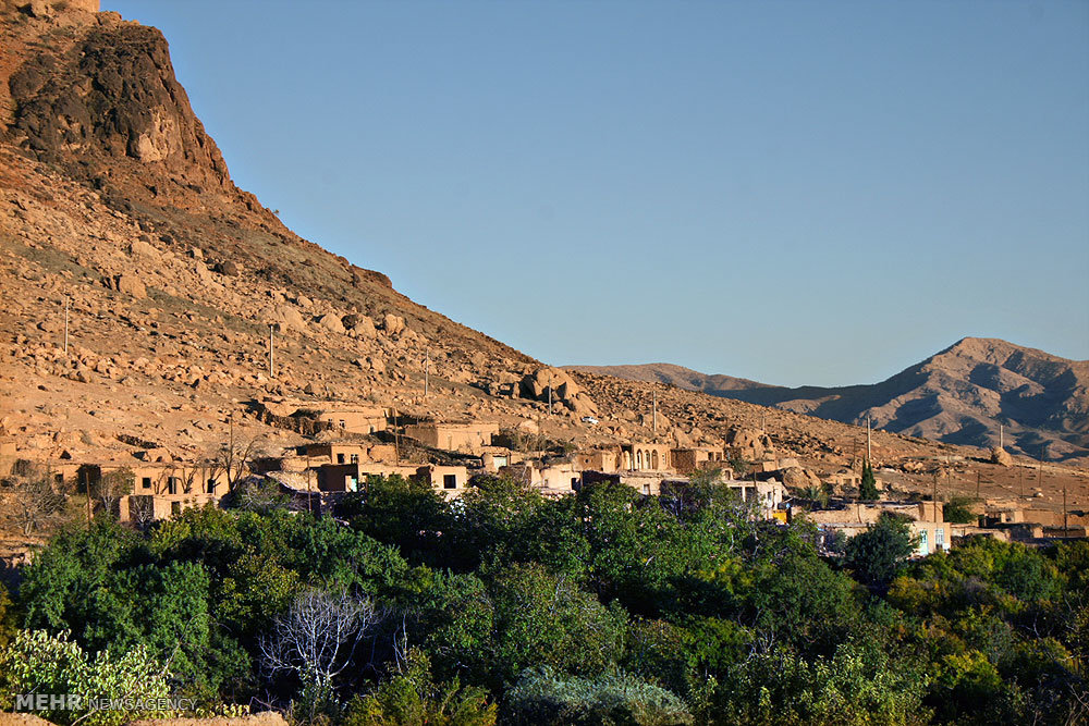 روستای دهمورد استان فارس