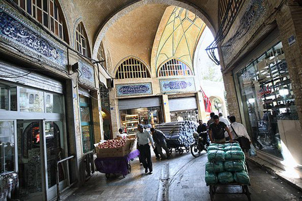 «زندگی در بازار تهران» را عکاسی کنید