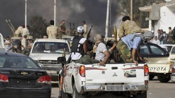 انصارالشریعه در حال خروج از آخرین پایگاههای خود از بنغازی