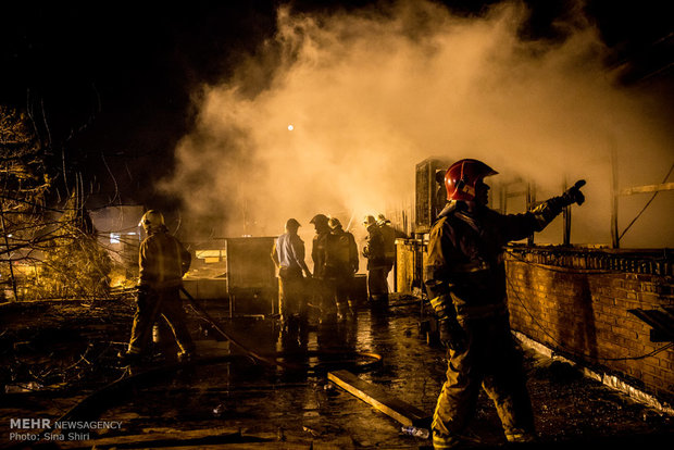 آتش‌سوزی حوالی بازار مبل تهران