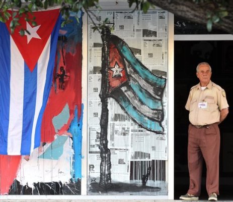برقراری مجدد خطوط ارتباط تلفنی بین آمریکا و کوبا