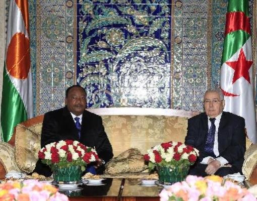 درگیریها در لیبی و مالی محور مذاکرات رئیس جمهوری نیجر در الجزایر