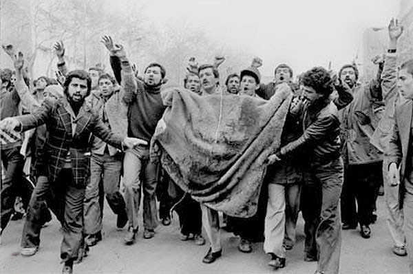 عکس-هایی-از-حضور-مردم-در-انقلاب-اسلامی-57-3.jpg