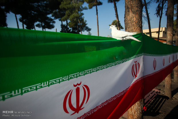 مراسم آغاز دهه فجر انقلاب اسلامی در شیراز