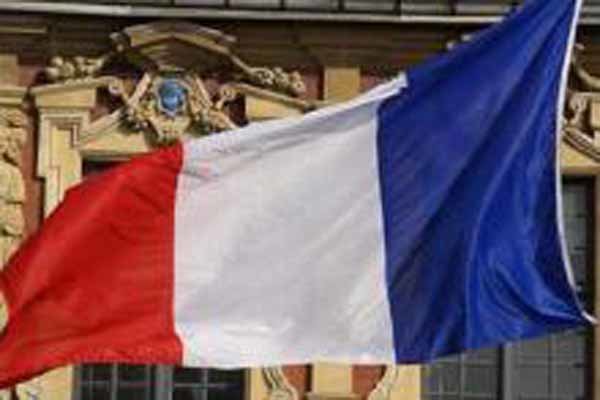 زخمی شدن 3 نظامی فرانسوی در شهر «نیس»