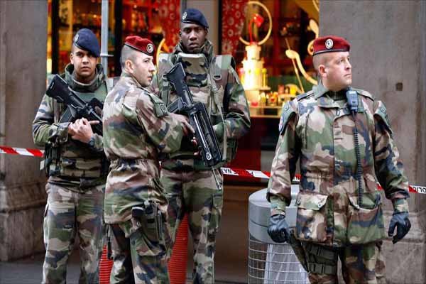 جزئیات بیشتر از حمله به سربازان فرانسوی در شهر نیس