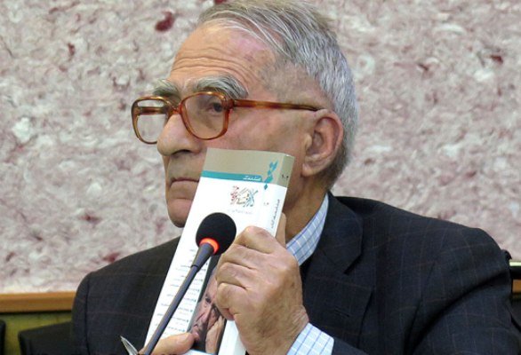 دکتر کریم مجتهدی