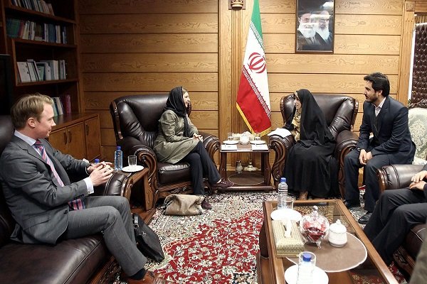 زنان ایرانی در تعیین حق سرنوشت خود پیشتاز بوده اند