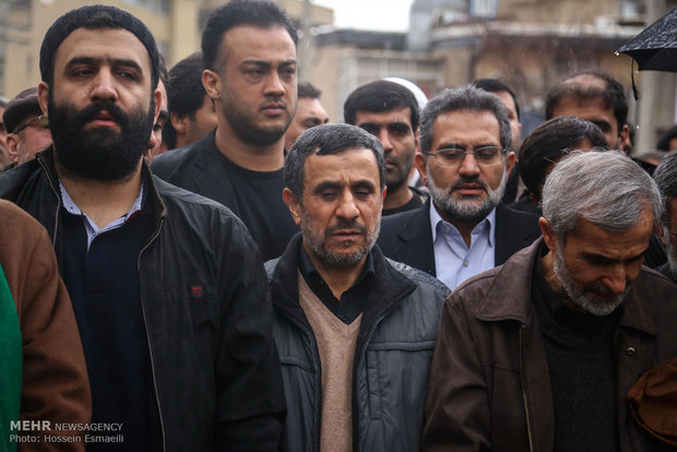 پیام تسلیت احمدی نژاد برای درگشت مادر شهید کشوری