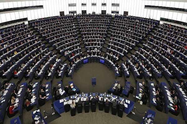 درخواست پارلمان اروپا از آل سعود برای آزادی فعالان حقوق بشری