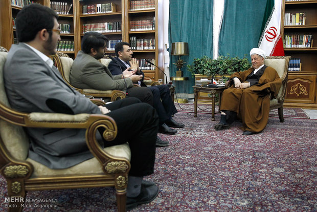 هاشمی رفسنجانی به سوالاتی درباره مهمترین مسائل کشور پاسخ گفت