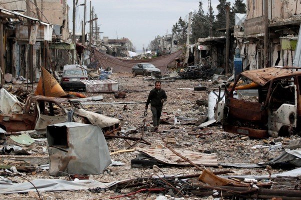 هلاکت 35 تروریست داعش در استان الرقه سوریه