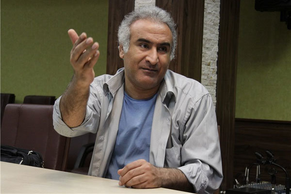 تئاتر کردستان تنها به چندمترکفن نیازدارد/دولت به بن بست رسیده است