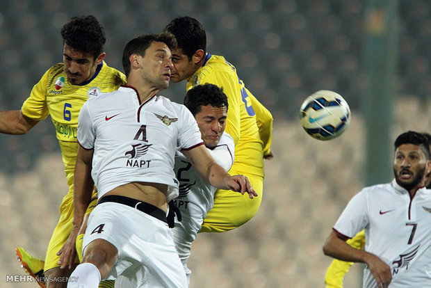 دیدار تیمهای فوتبال نفت تهران و الجیش قطر