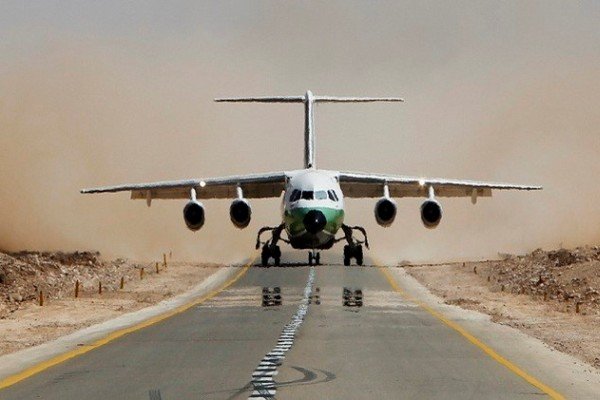 مصر از عبور هواپیمای لیبی از حریم هوایی اش جلوگیری کرد