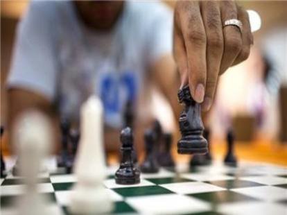 احسان قائم مقامی و اصغرگلی زاده استاد بزرگان شطرنج کشور
