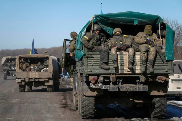 پوروشنکو به مناطق درگیری در شرق اوکراین رفت