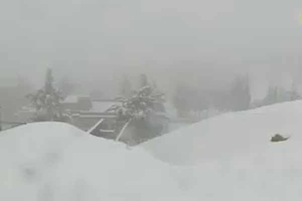 فیلم/برف و یخبندان در لبنان