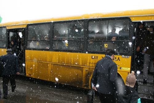 اتوبوس در برف