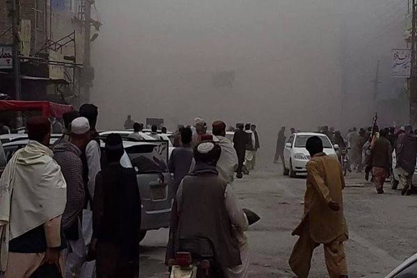 10 کشته و مجروح در انفجار بمب در مرز افغانستان و پاکستان
