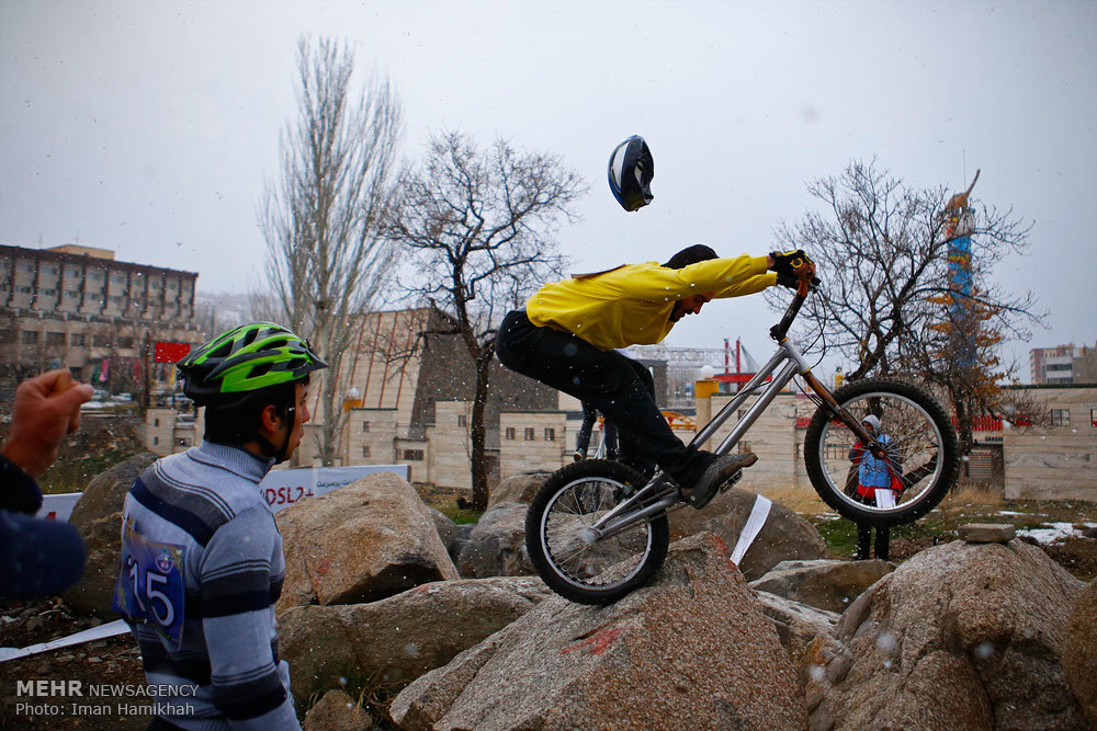 Mountain bike trial in western Iran - IN PHOTOS