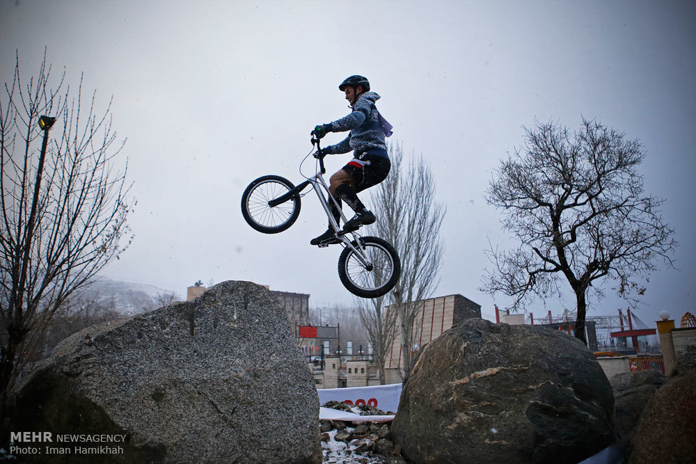 Mountain bike trial in western Iran - IN PHOTOS