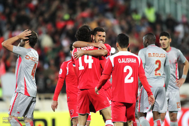 دیدار تیم های فوتبال پرسپولیس و لوخیا