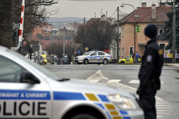فیلم/ تیراندازی در جمهوری چک 9 کشته برجا گذاشت