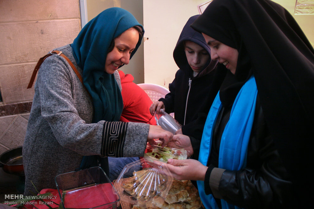جشنواره غذاهای سنتی ایران