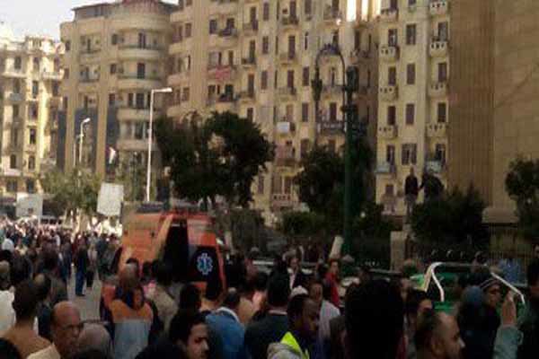 ۱۰ کشته و زخمی بر اثر انفجار قاهره