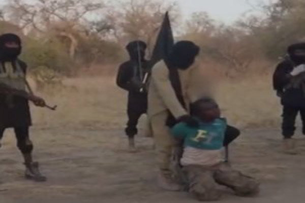 تروریستهای بوکو حرام دو نفر را سر بریدند