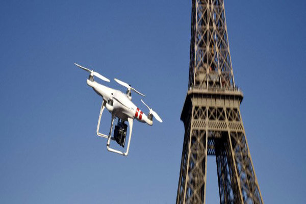 ۱۰۰۰ یورو جریمه به پرواز درآوردن پهپاد در پاریس