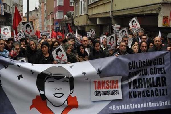 هزاران نفر از مردم ترکیه به خیابان ریختند