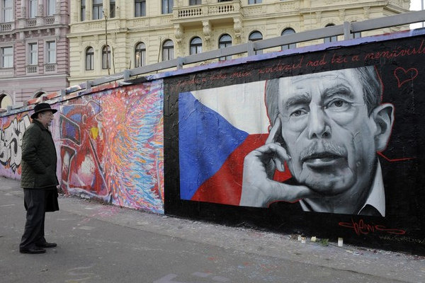 واسلاو هاول