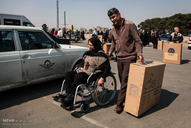 واگذاری 500 دستگاه ویلچر به معلولان شهر تهران