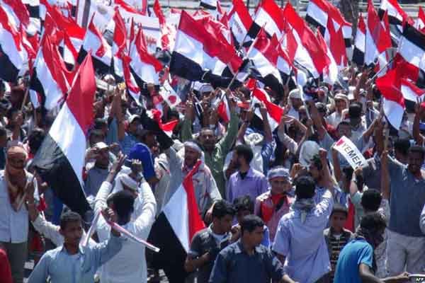 تظاهرات مردم یمن در شهر «صنعاء» در اعتراض به ادامه تجاوز آل‌سعود