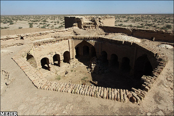 کاروانسرای دیرگچین قم
