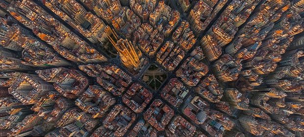 کلیسای جامع بارسلونا.jpg