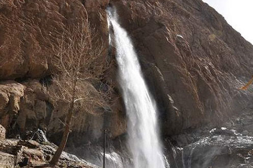 کراپ‌شده - آبشار سمیرم
