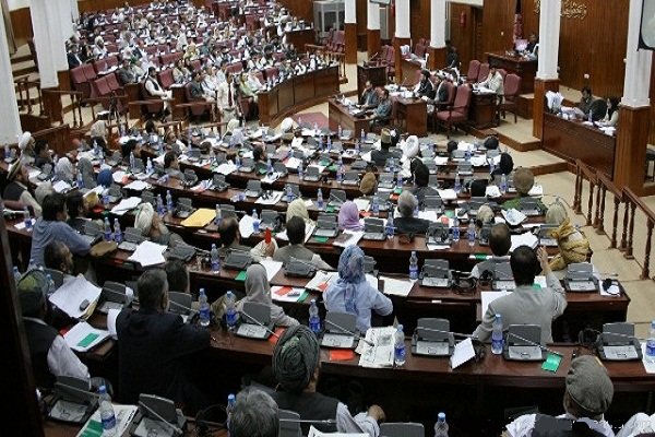 انتقاد پارلمان افغانستان از پیوستن کابل به ائتلاف ضد یمنی