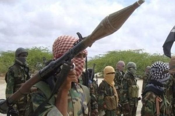 ارتش کنیا مواضع گروه «الشباب» را در مرز سومالی بمباران کرد