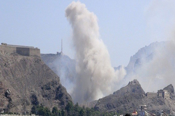 جنگنده های سعودی جزیره «میون» را بمباران کردند