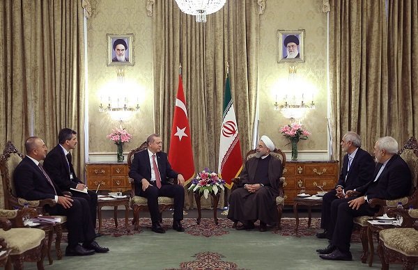 ایران و ترکیه ۸ سند همکاری و یک بیانیه مشترک امضا کردند
