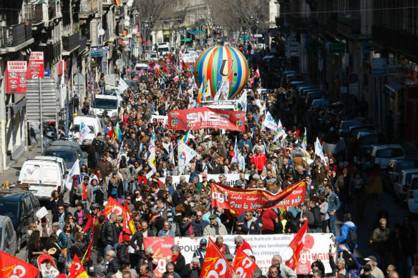 راهپیمایی هزاران معترض به سیاست های ریاضت اقتصادی در شهرهای اروپا