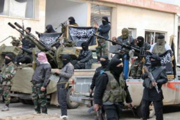 اعدام ۱۲ غیرنظامی سوری توسط داعش در استان «دیرالزور»