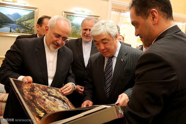 سفر محمد جواد ظریف وزیر امورخارجه به قزاقستان