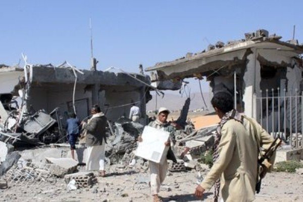 دو شهید و شش زخمی در بمباران صنعاء توسط جنگنده‌های سعودی